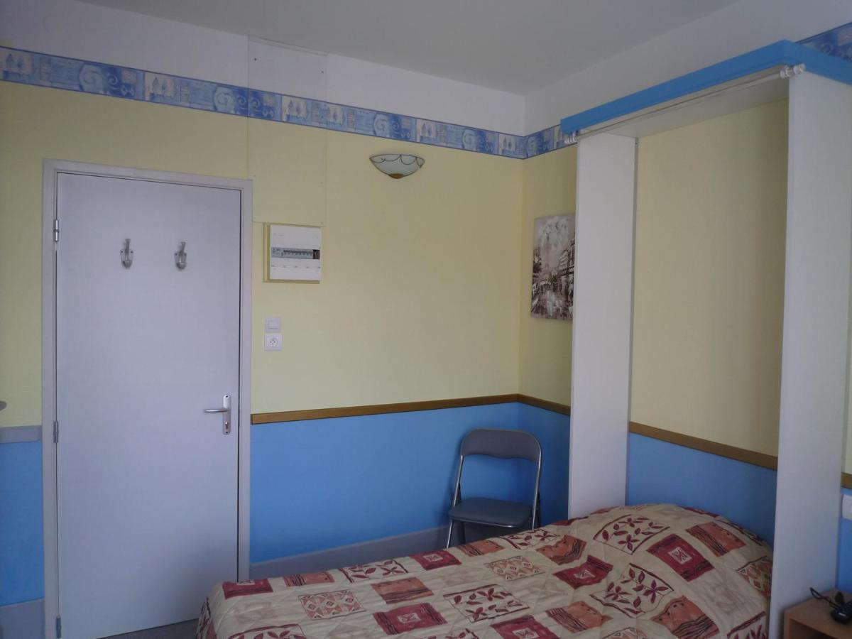 Au Relais Du Parc De Millevaches Hotell Felletin Exteriör bild